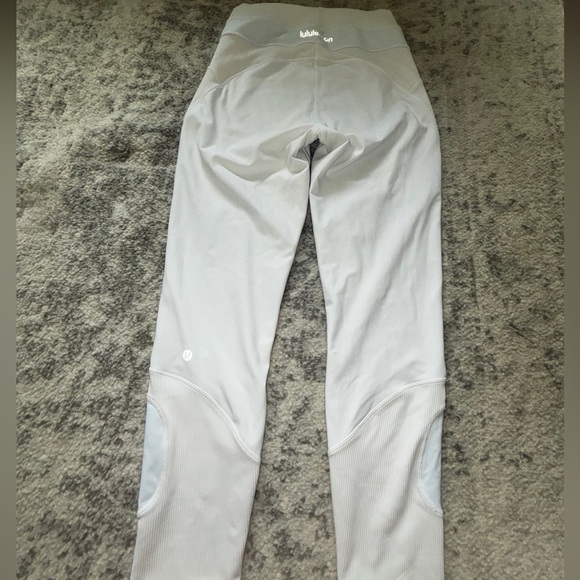Lululemon Ribbed Contour Leggings White High Rise Size 8 - Picture 2 of 4